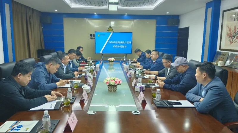 禹城領(lǐng)導(dǎo)蒞臨青島力克川參觀指導(dǎo)4.jpg 禹城領(lǐng)導(dǎo)蒞臨青島力克川參觀指導(dǎo)4.jpg